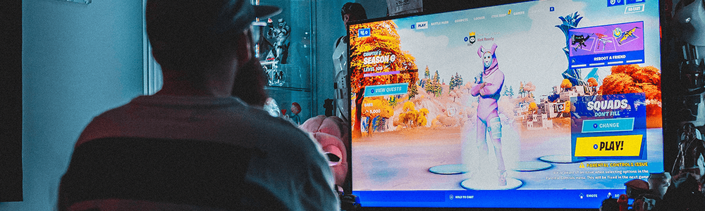 Gamer in front of computer screen||||