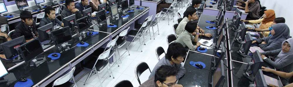 Photo of a computer lab in Indoneisa