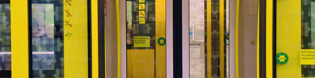 Photo of train doors open|